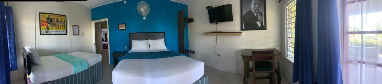 Kingsworth Bed And Breakfast Кингстън Екстериор снимка