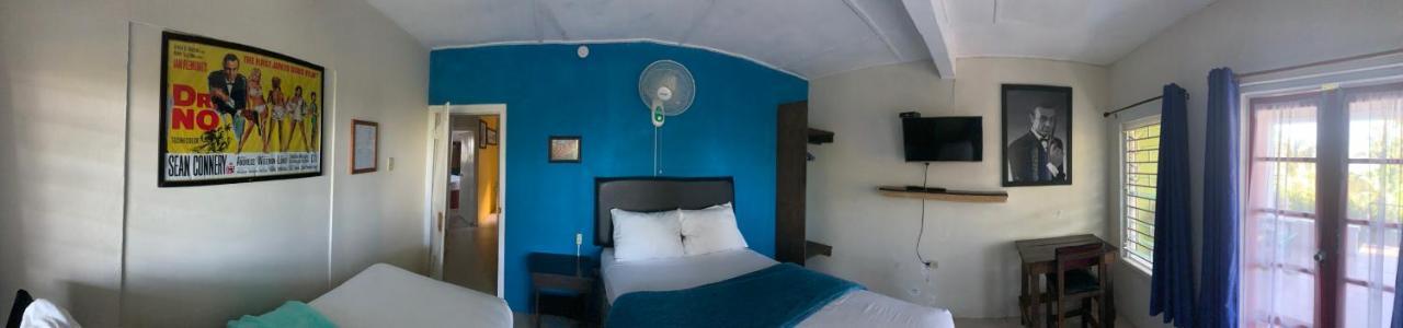 Kingsworth Bed And Breakfast Кингстън Екстериор снимка