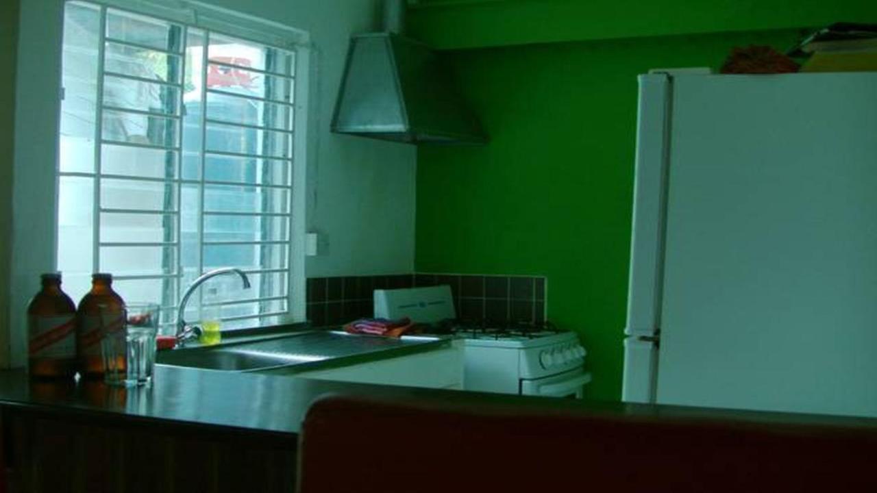 Kingsworth Bed And Breakfast Кингстън Екстериор снимка